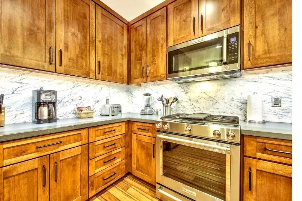 Ski In/Out - Zalanta - Great Location- 2 Hot Tubs - Heated Pool South Lake Tahoe Exterior foto